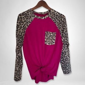 Leopard print pocket raglan Top - Zenana